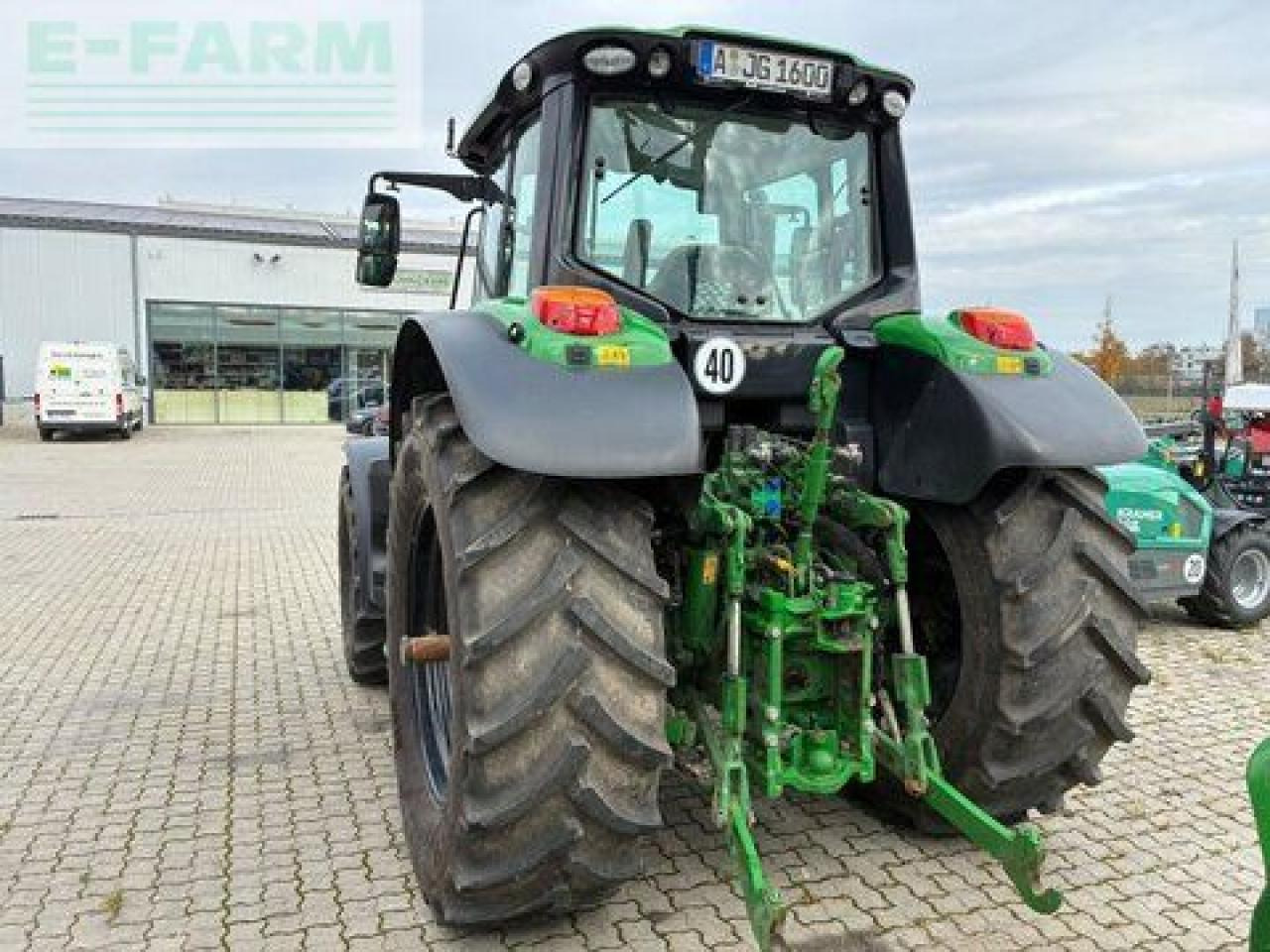 John Deere 6130m - Farm tractor: picture 4 John Deere 6130m - Farm tractor: picture 4