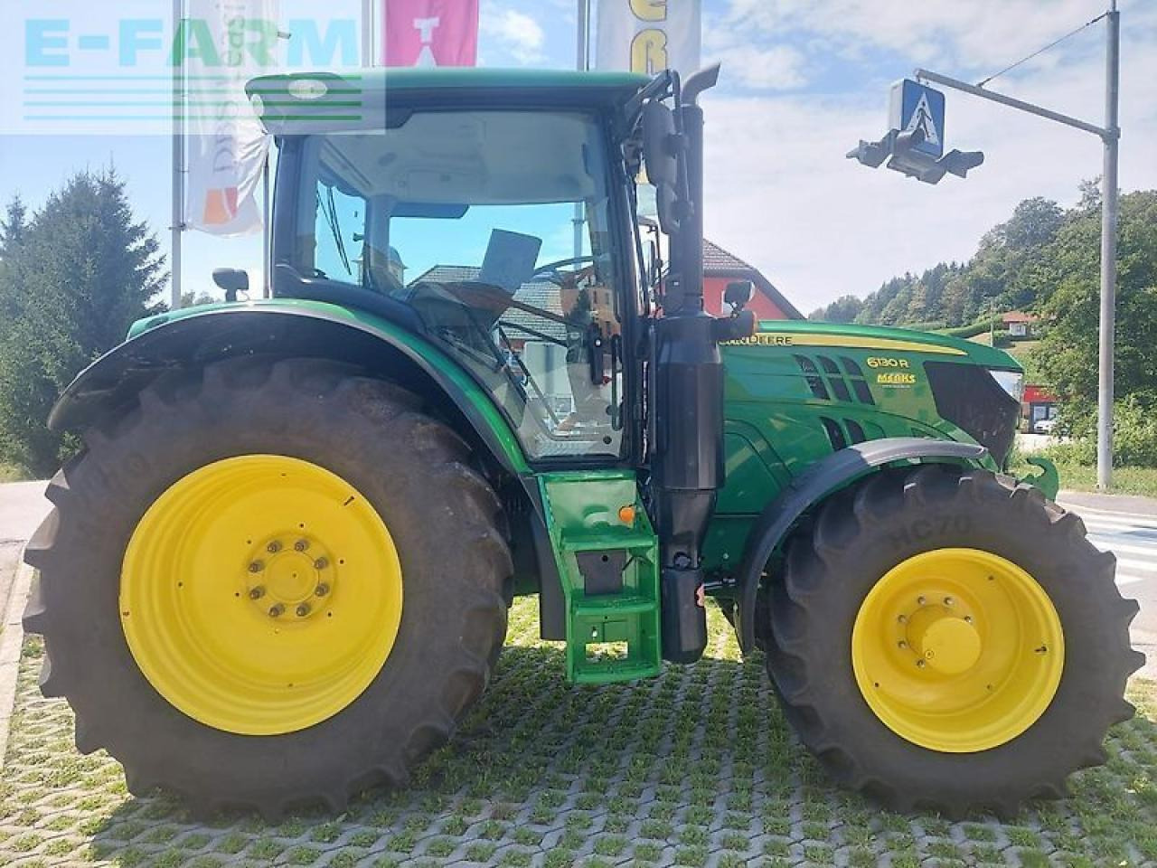 John Deere 6130r - Farm tractor: picture 4 John Deere 6130r - Farm tractor: picture 4