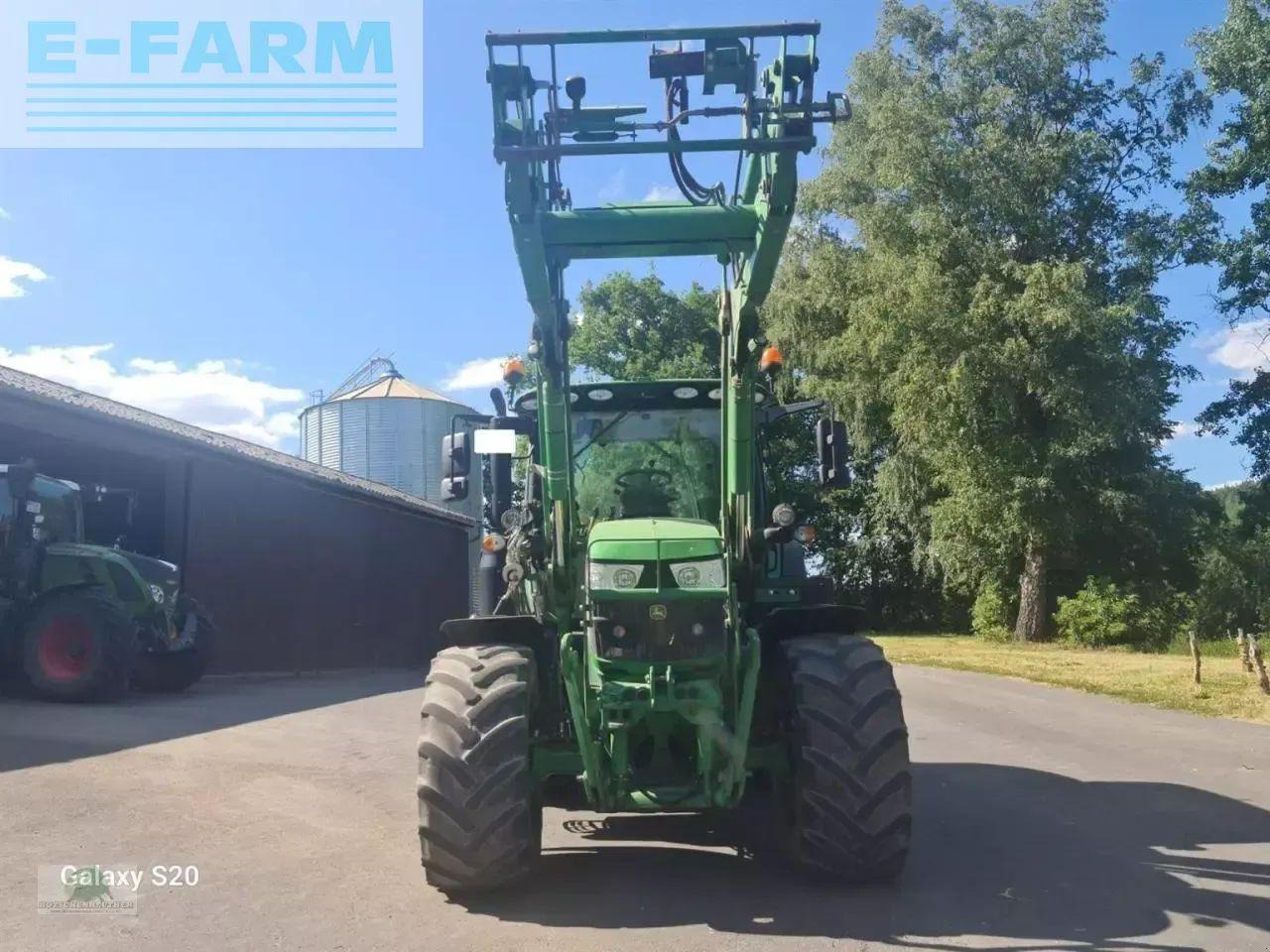 John Deere 6130r - Farm tractor: picture 2 John Deere 6130r - Farm tractor: picture 2