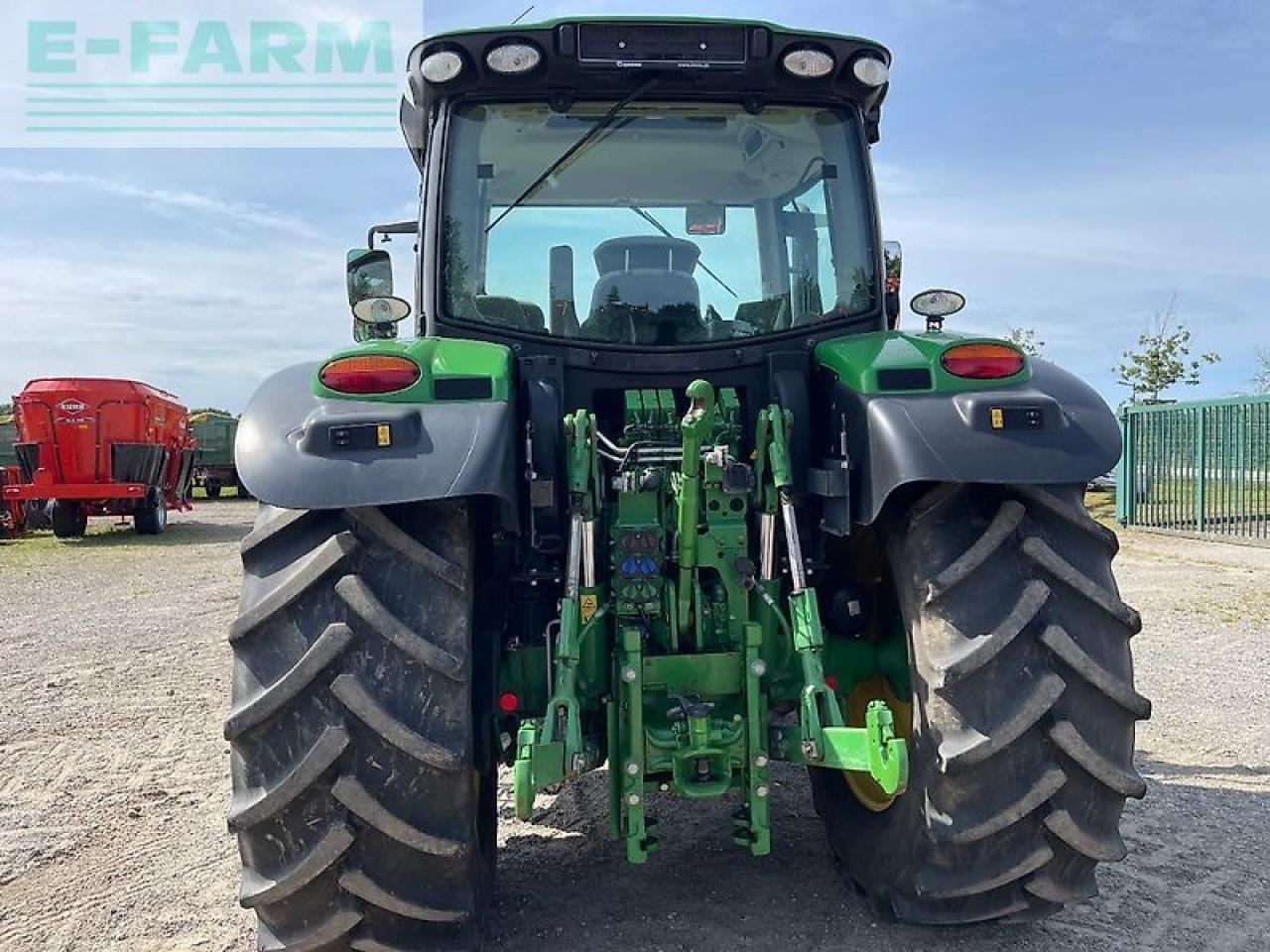 John Deere 6130r - Farm tractor: picture 3 John Deere 6130r - Farm tractor: picture 3