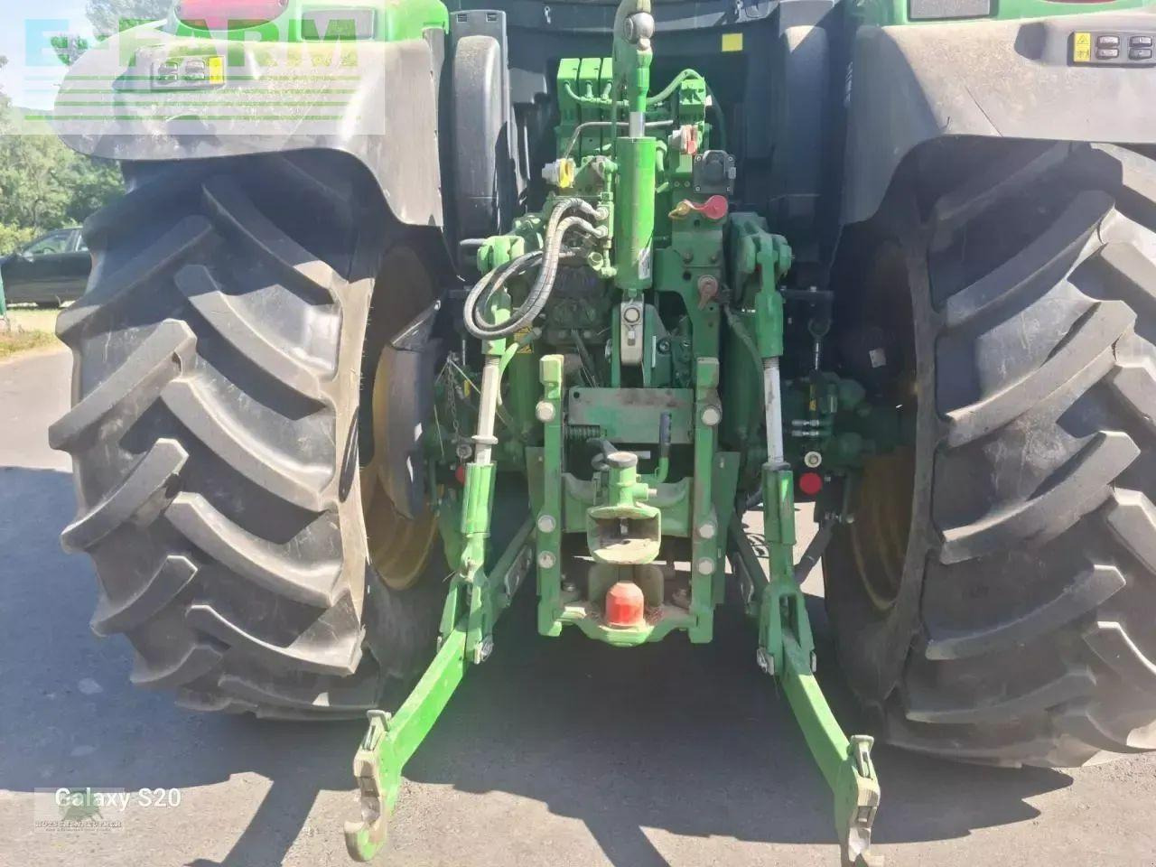 John Deere 6130r - Farm tractor: picture 5 John Deere 6130r - Farm tractor: picture 5