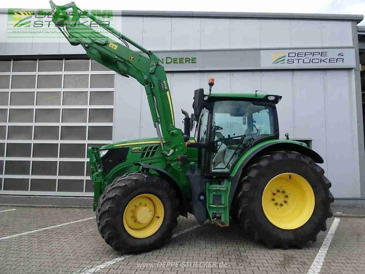 John Deere 6155r + 663r - Farm tractor: picture 1 John Deere 6155r + 663r - Farm tractor: picture 1