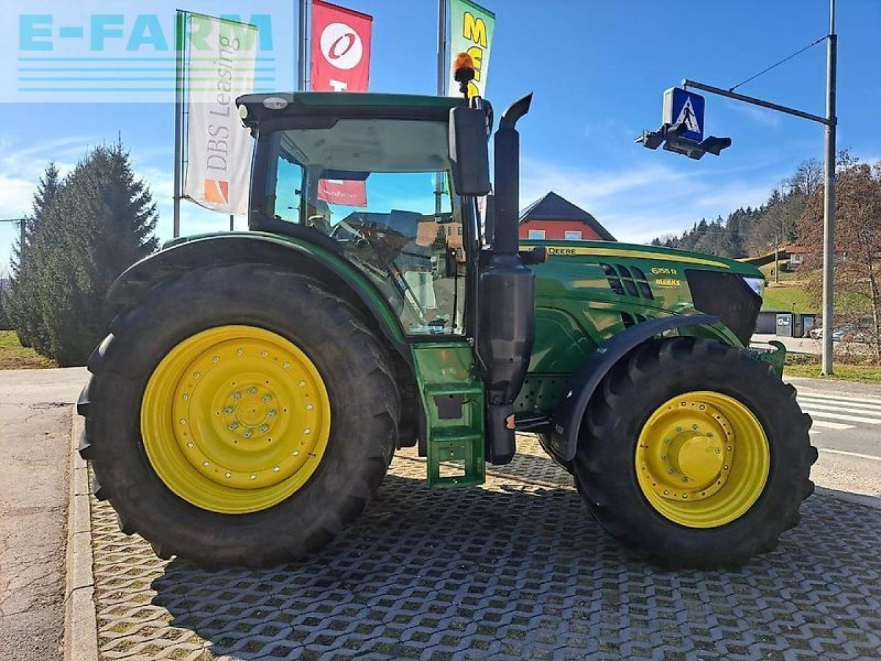John Deere 6155r - Farm tractor: picture 4 John Deere 6155r - Farm tractor: picture 4