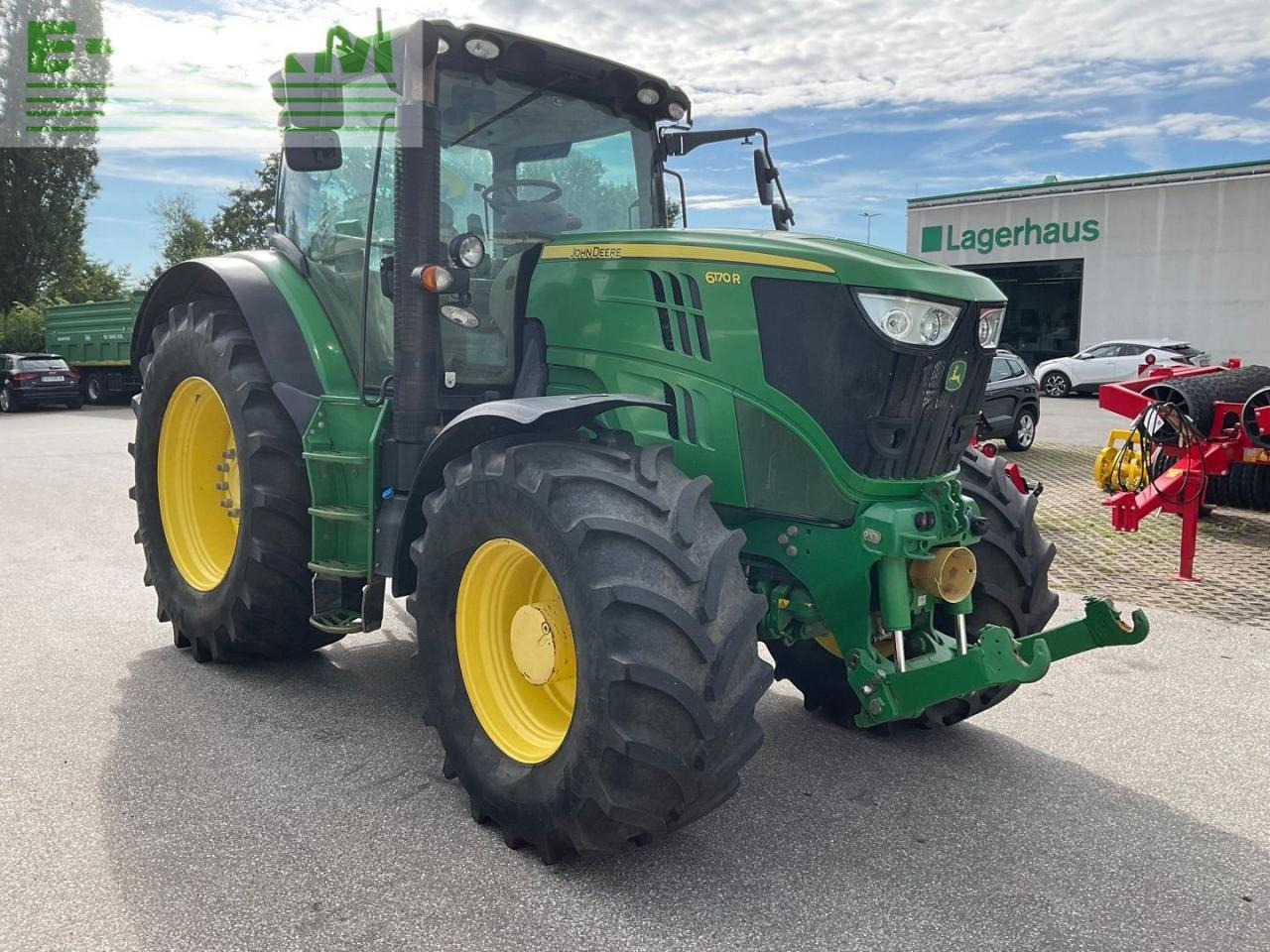 John Deere 6170R - Farm tractor: picture 4 John Deere 6170R - Farm tractor: picture 4