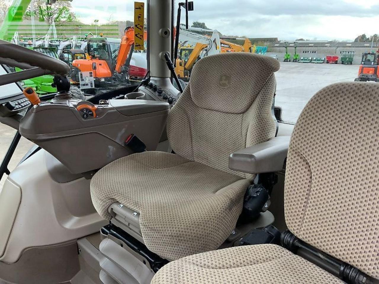 Farm tractor John Deere 6175r tractor (st24965): picture 17 Farm tractor John Deere 6175r tractor (st24965): picture 17