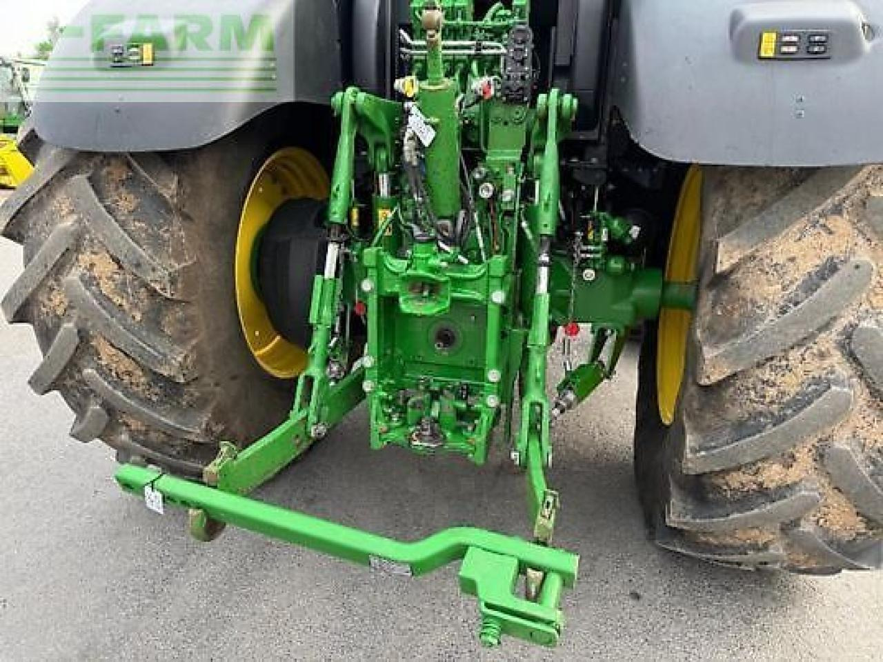 John Deere 6195r - Farm tractor: picture 3 John Deere 6195r - Farm tractor: picture 3