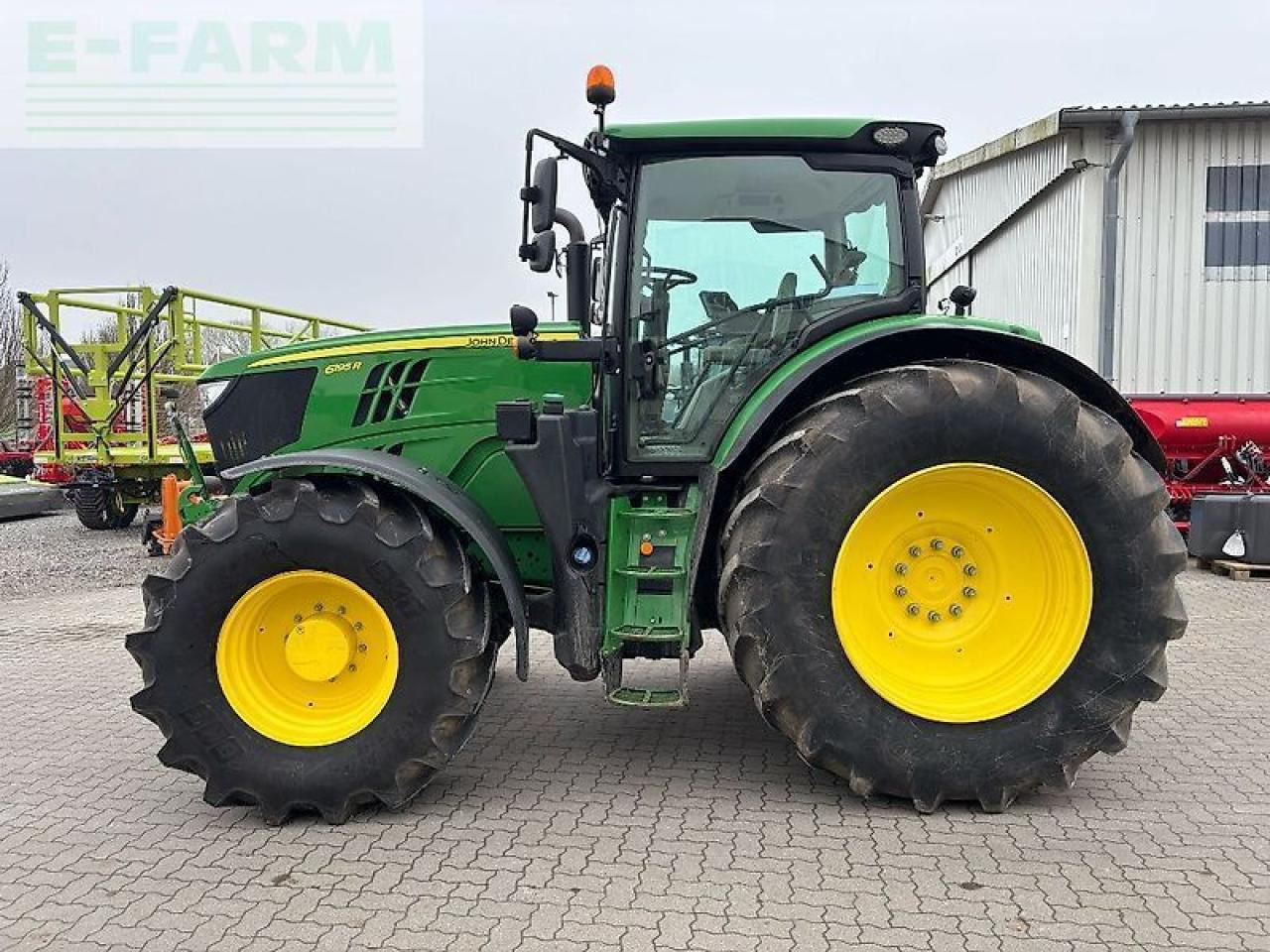 John Deere 6195r - Farm tractor: picture 3 John Deere 6195r - Farm tractor: picture 3