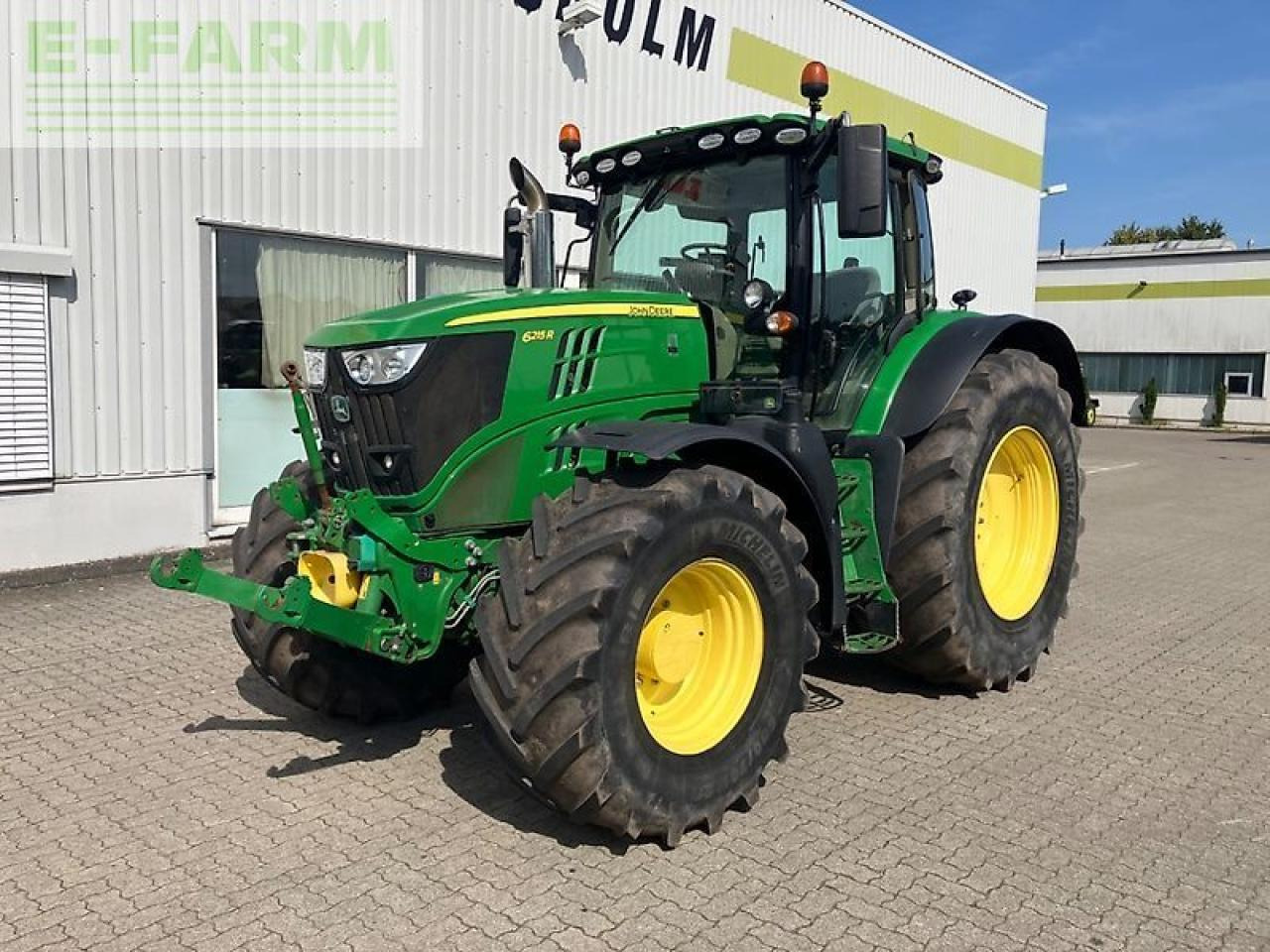 John Deere 6215 r - Farm tractor: picture 5 John Deere 6215 r - Farm tractor: picture 5