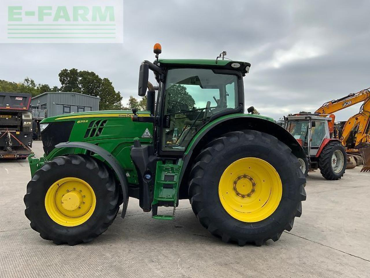 John Deere 6215r tractor (st23985) - Farm tractor: picture 5 John Deere 6215r tractor (st23985) - Farm tractor: picture 5