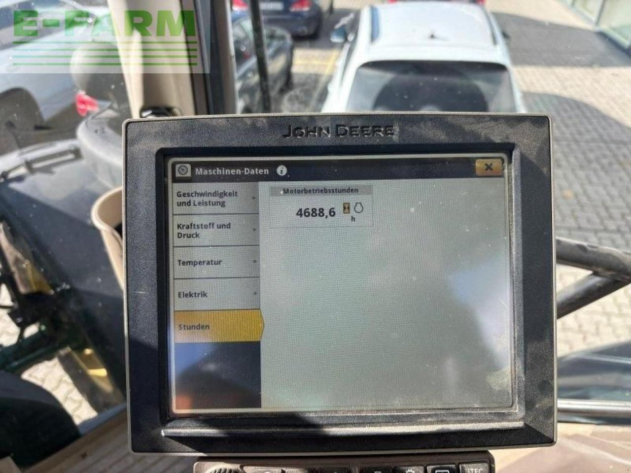 Farm tractor John Deere 6230r: picture 8