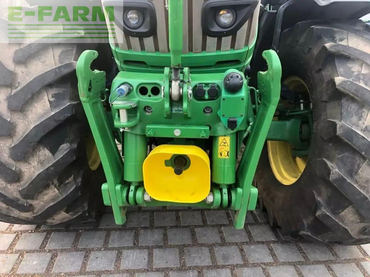 Farm tractor John Deere 6250r: picture 6