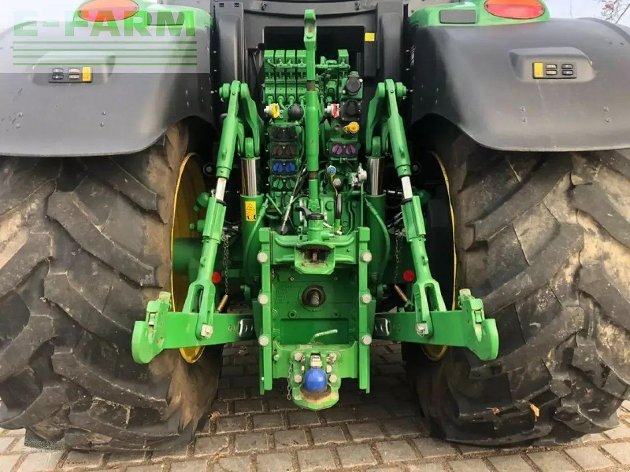 Farm tractor John Deere 6250r: picture 8