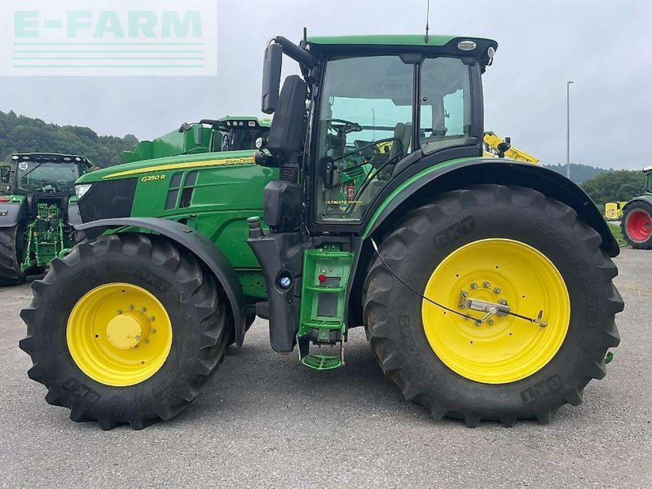 John Deere 6250r - Farm tractor: picture 2 John Deere 6250r - Farm tractor: picture 2