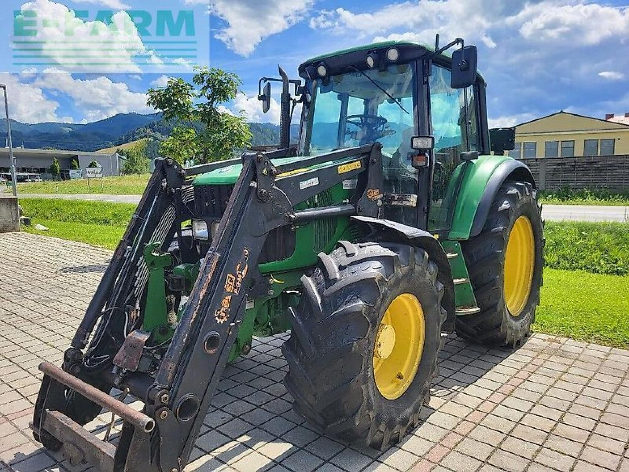 John Deere 6320 premium - Farm tractor: picture 2 John Deere 6320 premium - Farm tractor: picture 2