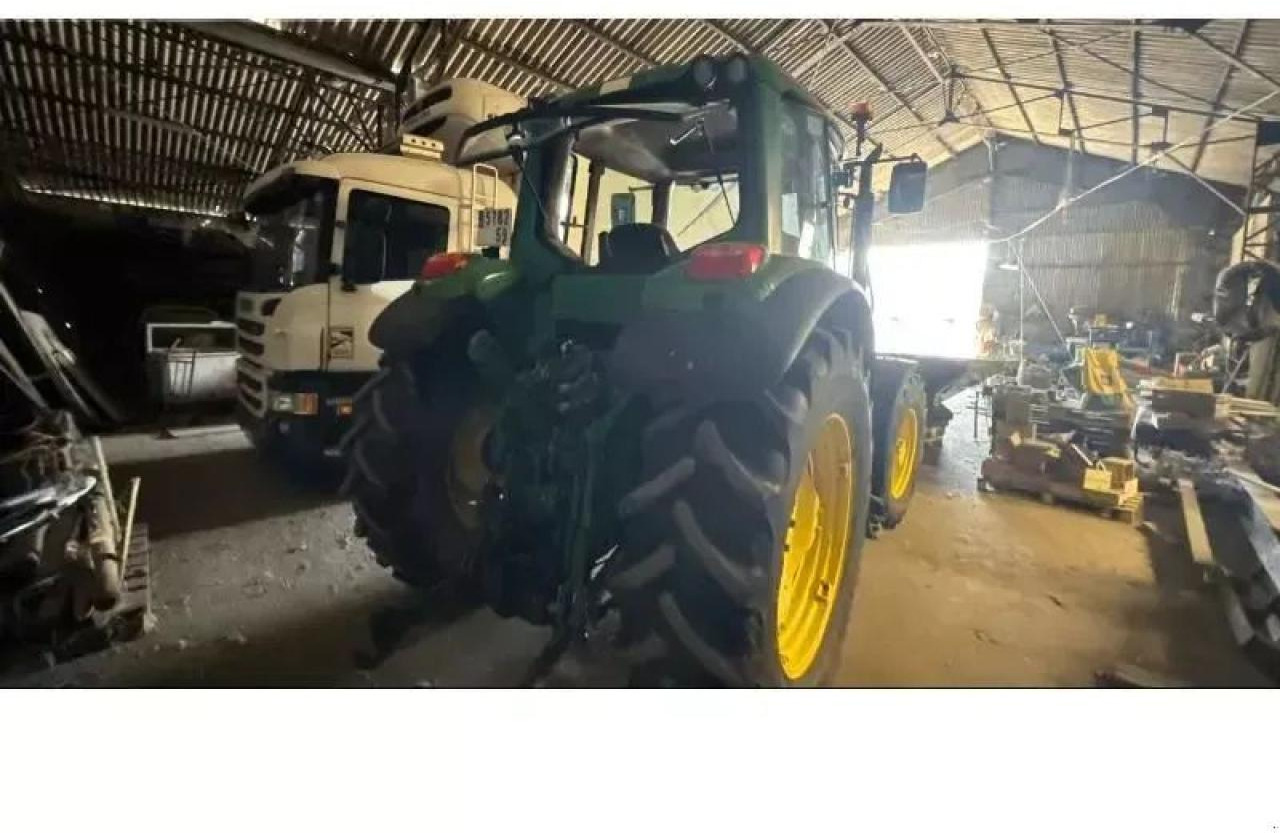 John Deere 6520 - Farm tractor: picture 2 John Deere 6520 - Farm tractor: picture 2
