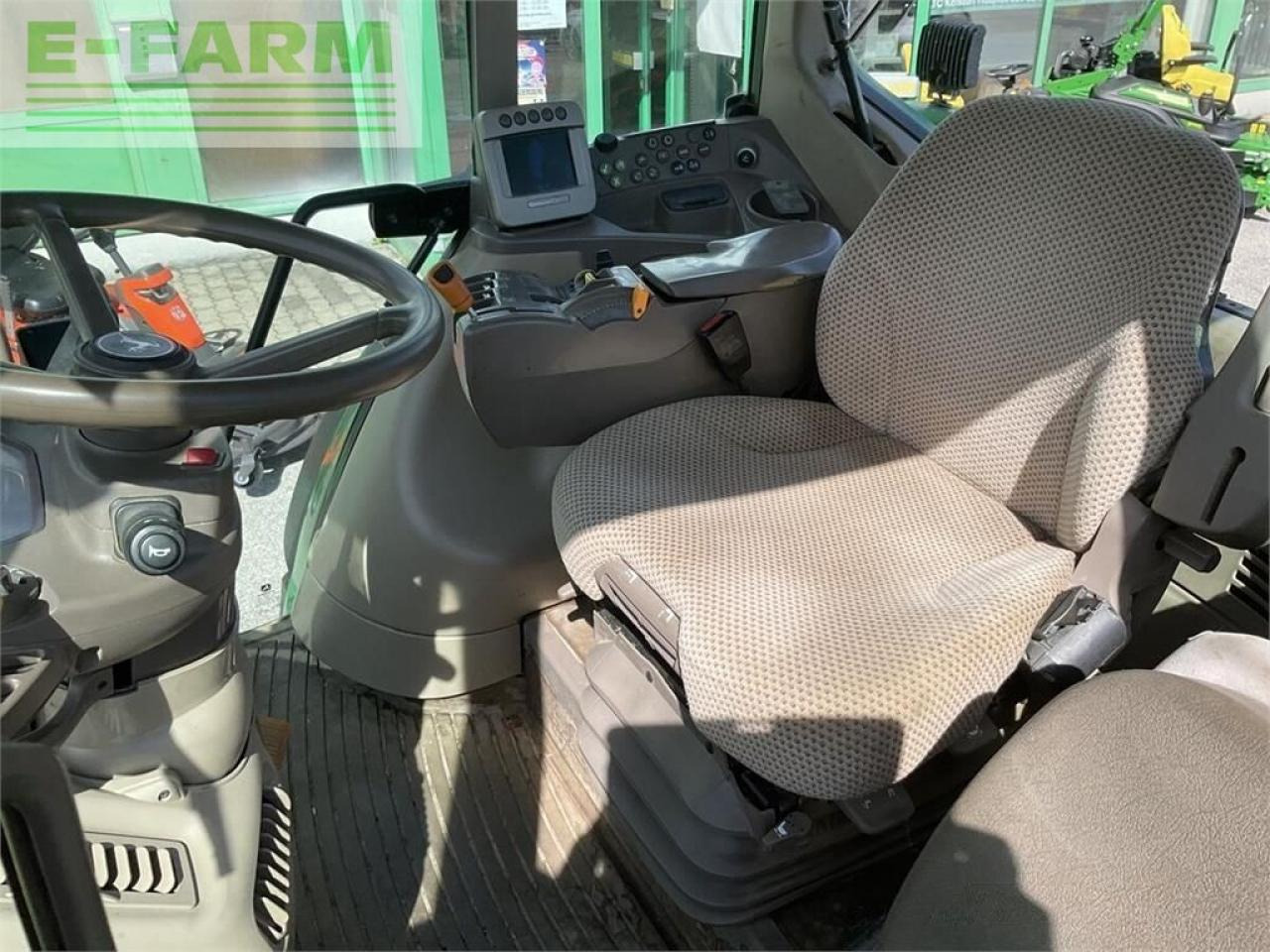 John Deere 6830 - Farm tractor: picture 5 John Deere 6830 - Farm tractor: picture 5