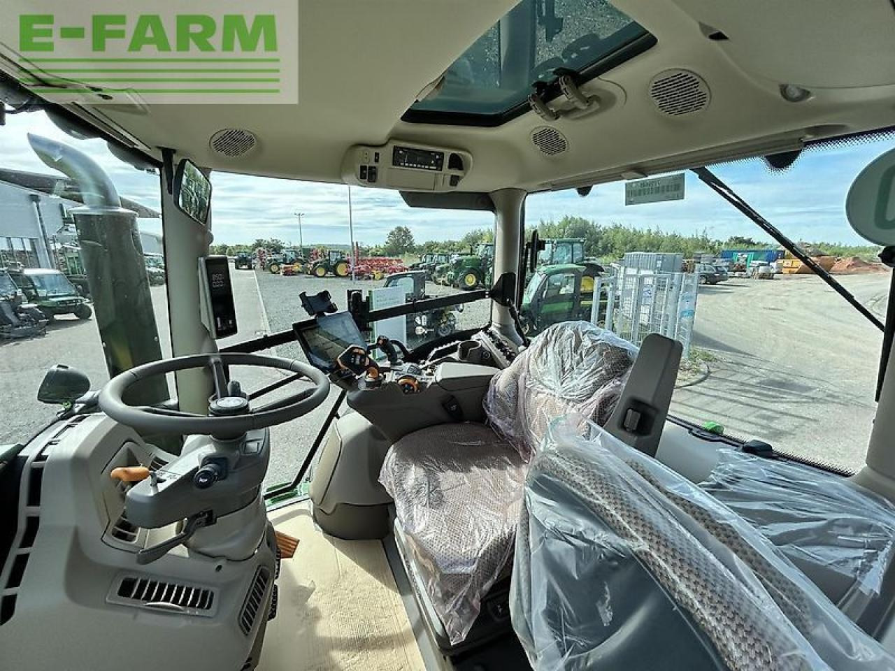 Farm tractor John Deere 6r 185 mp24: picture 6