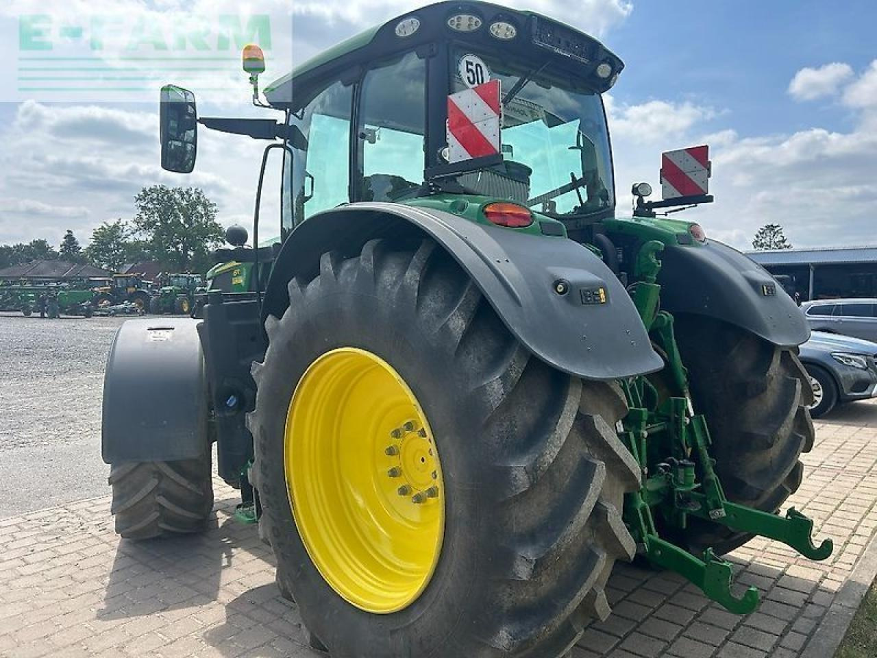 Farm tractor John Deere 6r 195: picture 6