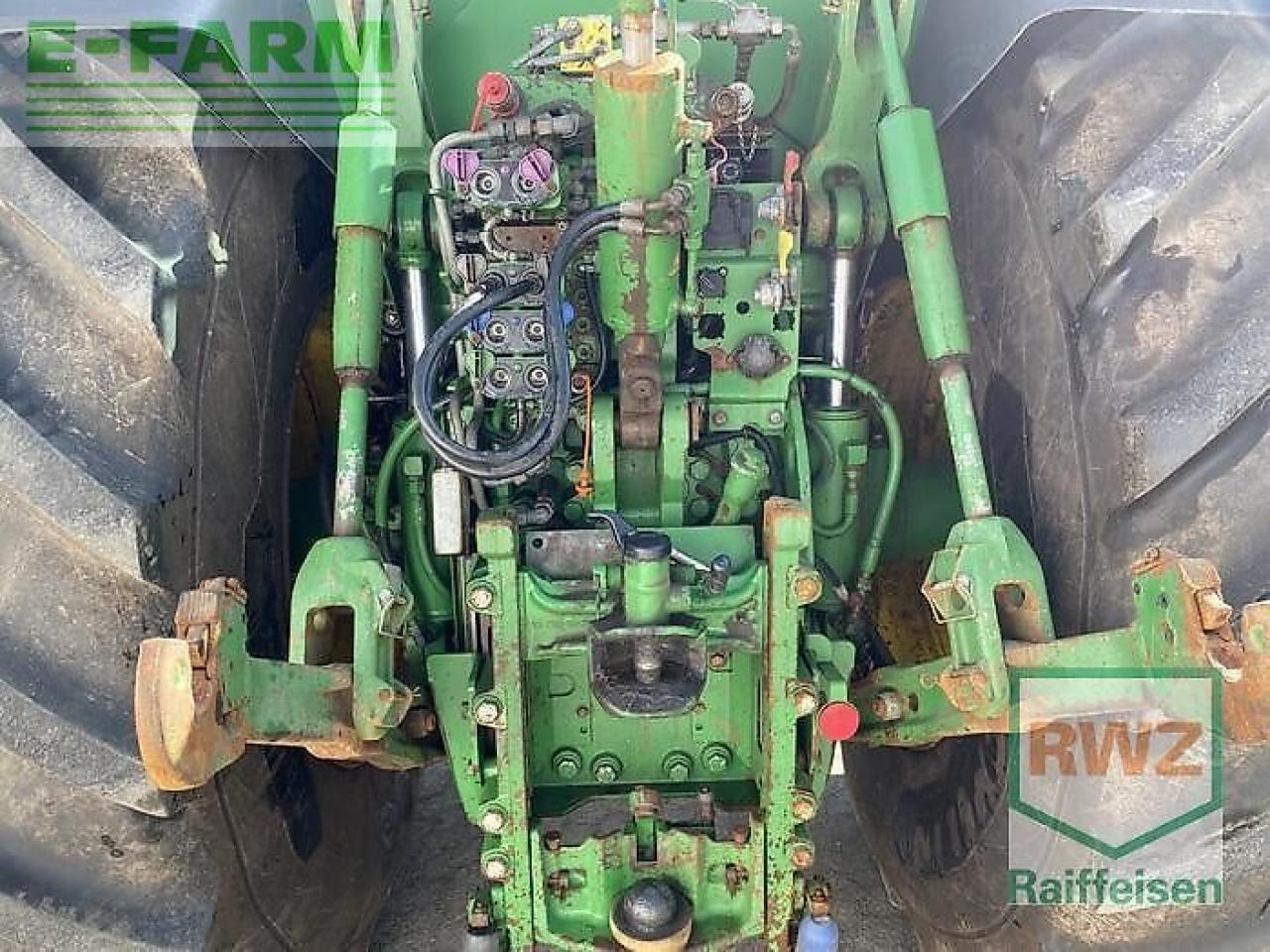 John Deere 7230r - Farm tractor: picture 4 John Deere 7230r - Farm tractor: picture 4