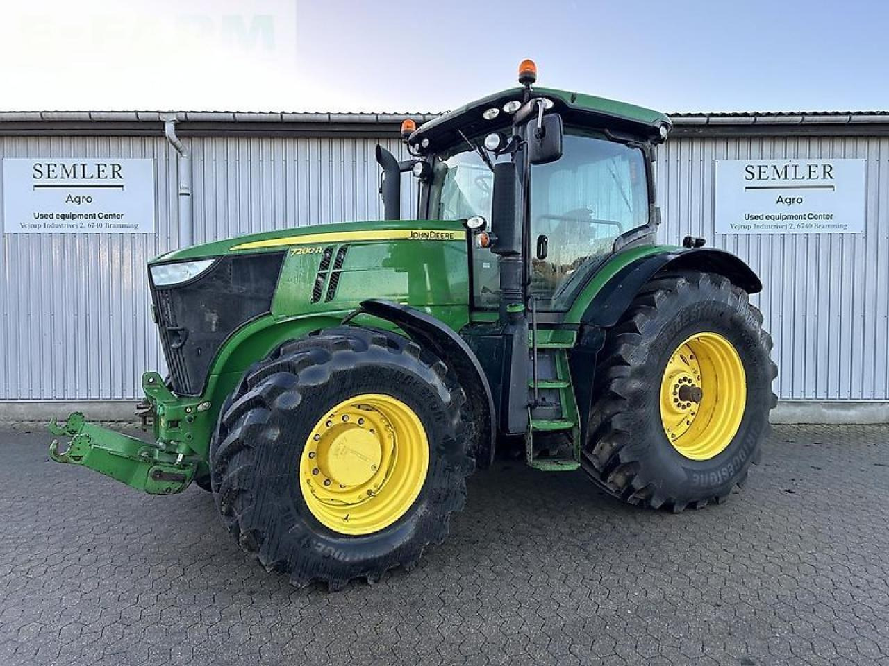 John Deere 7280r - Farm tractor: picture 1 John Deere 7280r - Farm tractor: picture 1