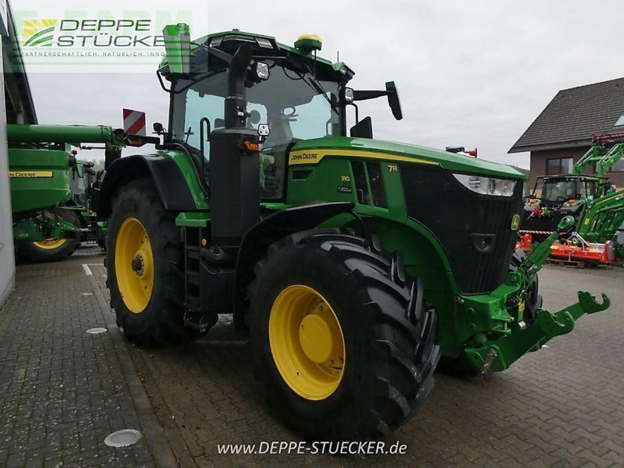John Deere 7r 310 - Farm tractor: picture 4 John Deere 7r 310 - Farm tractor: picture 4