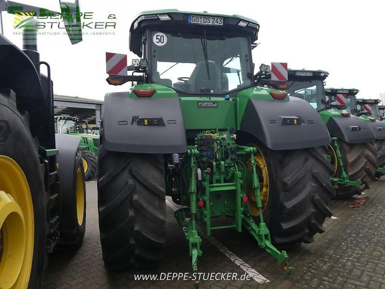 John Deere 7r 330 - Farm tractor: picture 5 John Deere 7r 330 - Farm tractor: picture 5