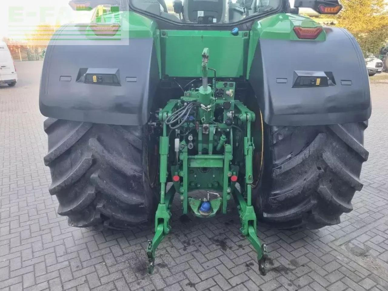 John Deere 7r 330 my20 ap 50 - Farm tractor: picture 5 John Deere 7r 330 my20 ap 50 - Farm tractor: picture 5