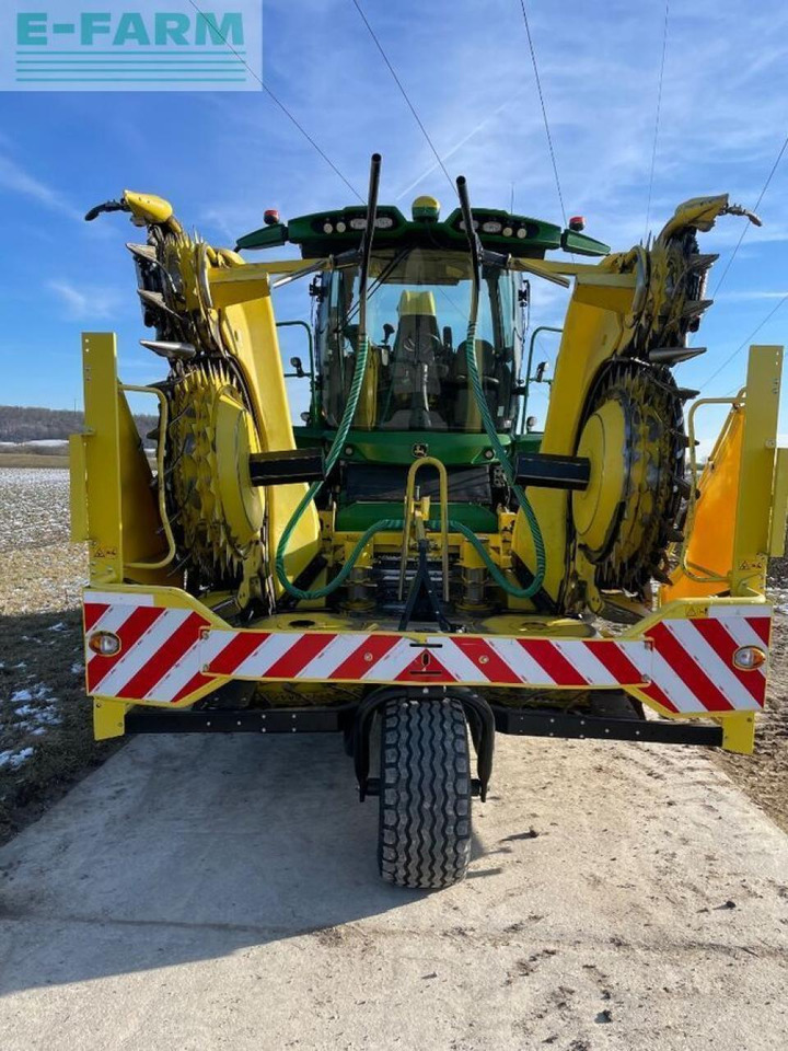 John Deere 8500 - Forage harvester: picture 2 John Deere 8500 - Forage harvester: picture 2