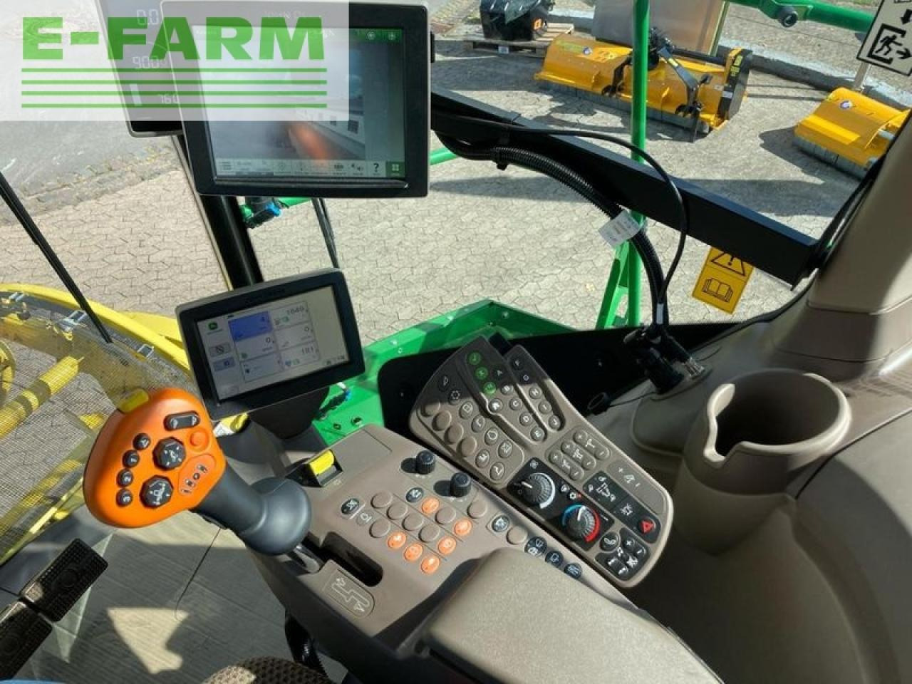 John Deere 8600 - Forage harvester: picture 3 John Deere 8600 - Forage harvester: picture 3