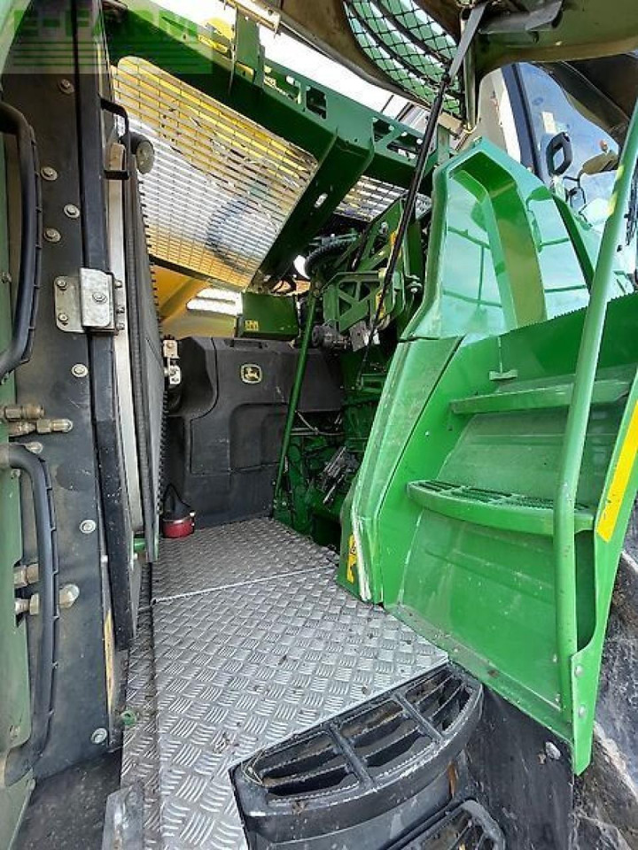 Forage harvester John Deere 8700i: picture 13