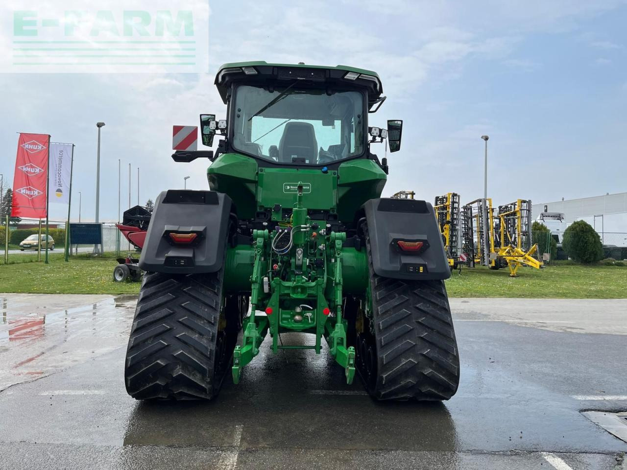 John Deere 8rx410 - Farm tractor: picture 4 John Deere 8rx410 - Farm tractor: picture 4