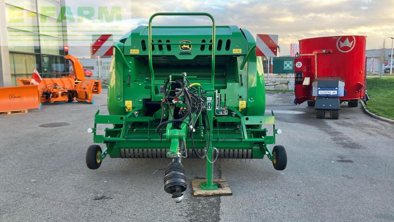 John Deere F441R HC 25 - Square baler: picture 3 John Deere F441R HC 25 - Square baler: picture 3