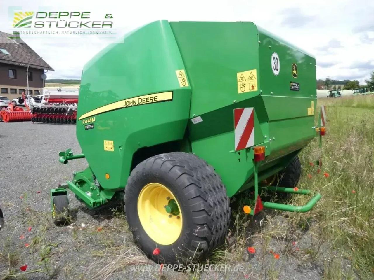 John Deere f441 m - Square baler: picture 4 John Deere f441 m - Square baler: picture 4