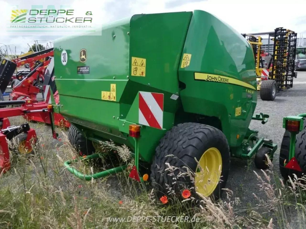 John Deere f441 m - Square baler: picture 5 John Deere f441 m - Square baler: picture 5