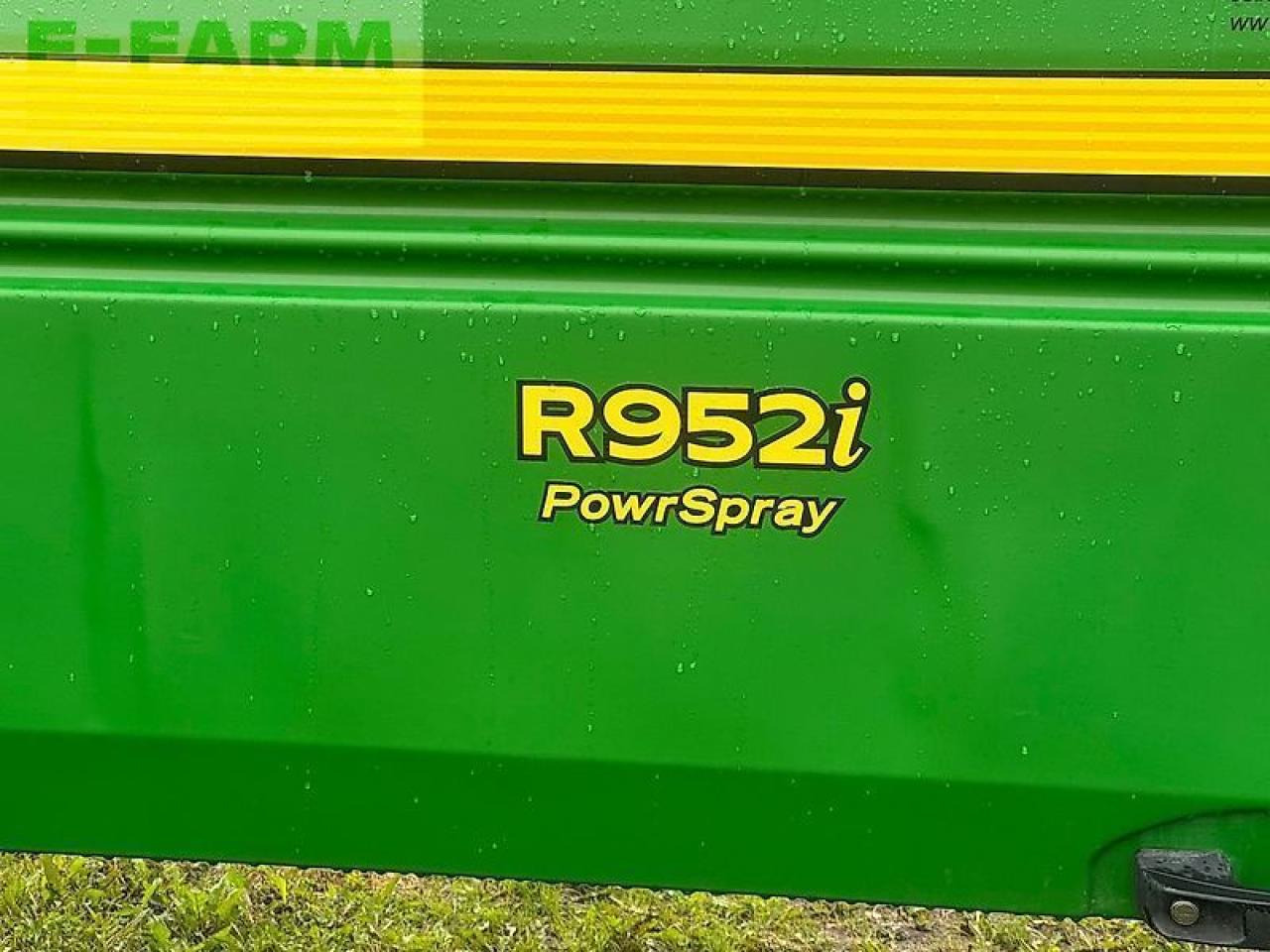 John Deere r952i - Trailed sprayer: picture 3 John Deere r952i - Trailed sprayer: picture 3