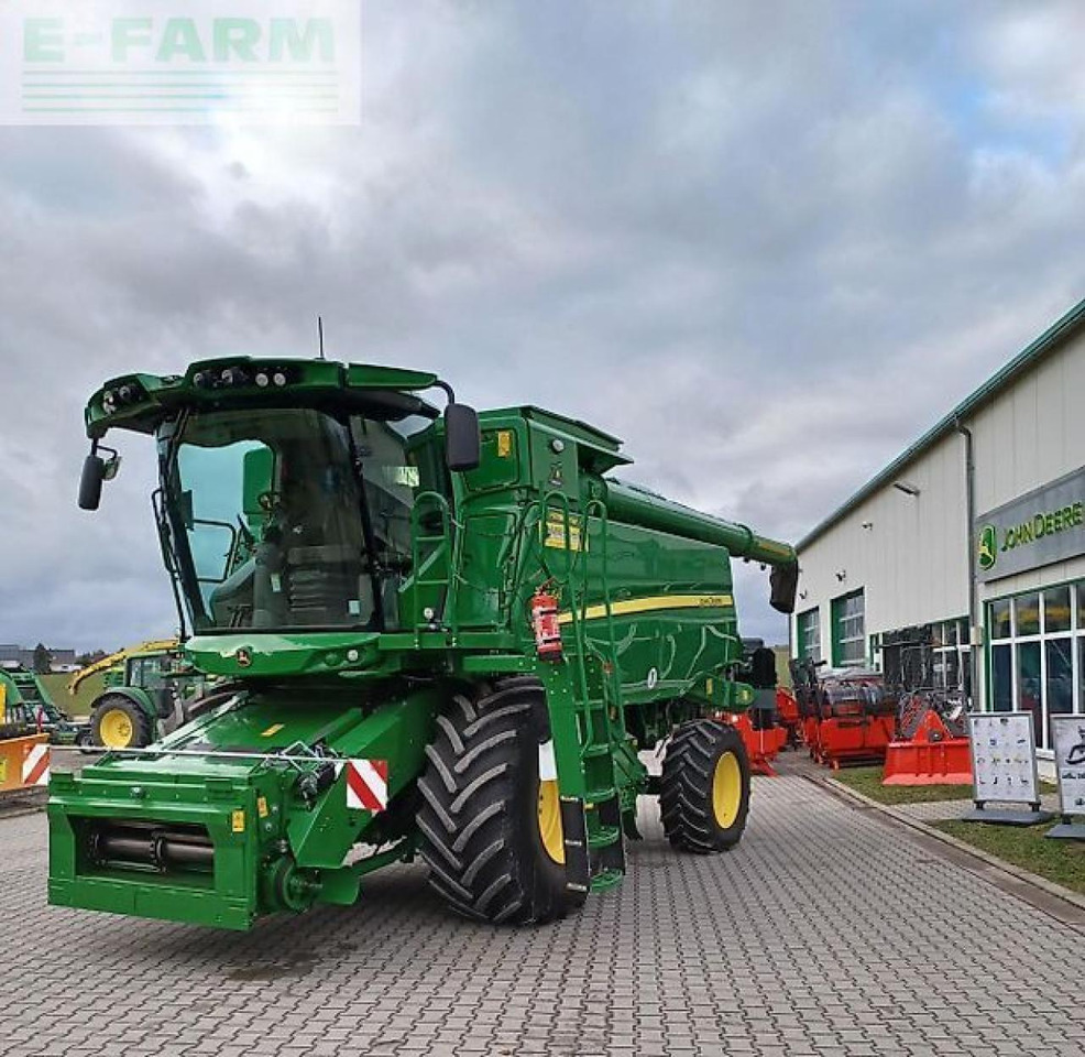 John Deere t550 hm - Combine harvester: picture 1 John Deere t550 hm - Combine harvester: picture 1