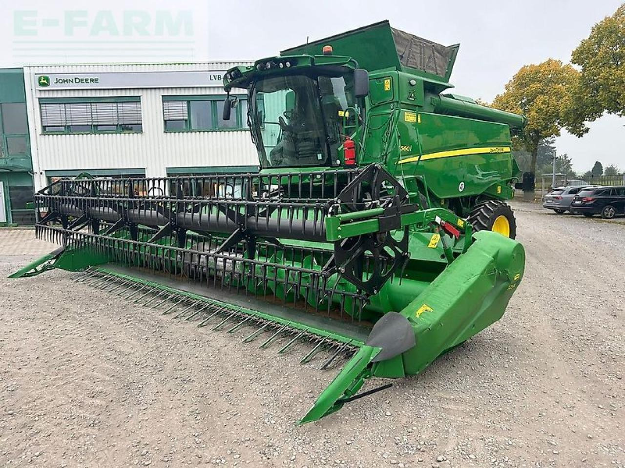 John Deere t560 - Combine harvester: picture 1 John Deere t560 - Combine harvester: picture 1