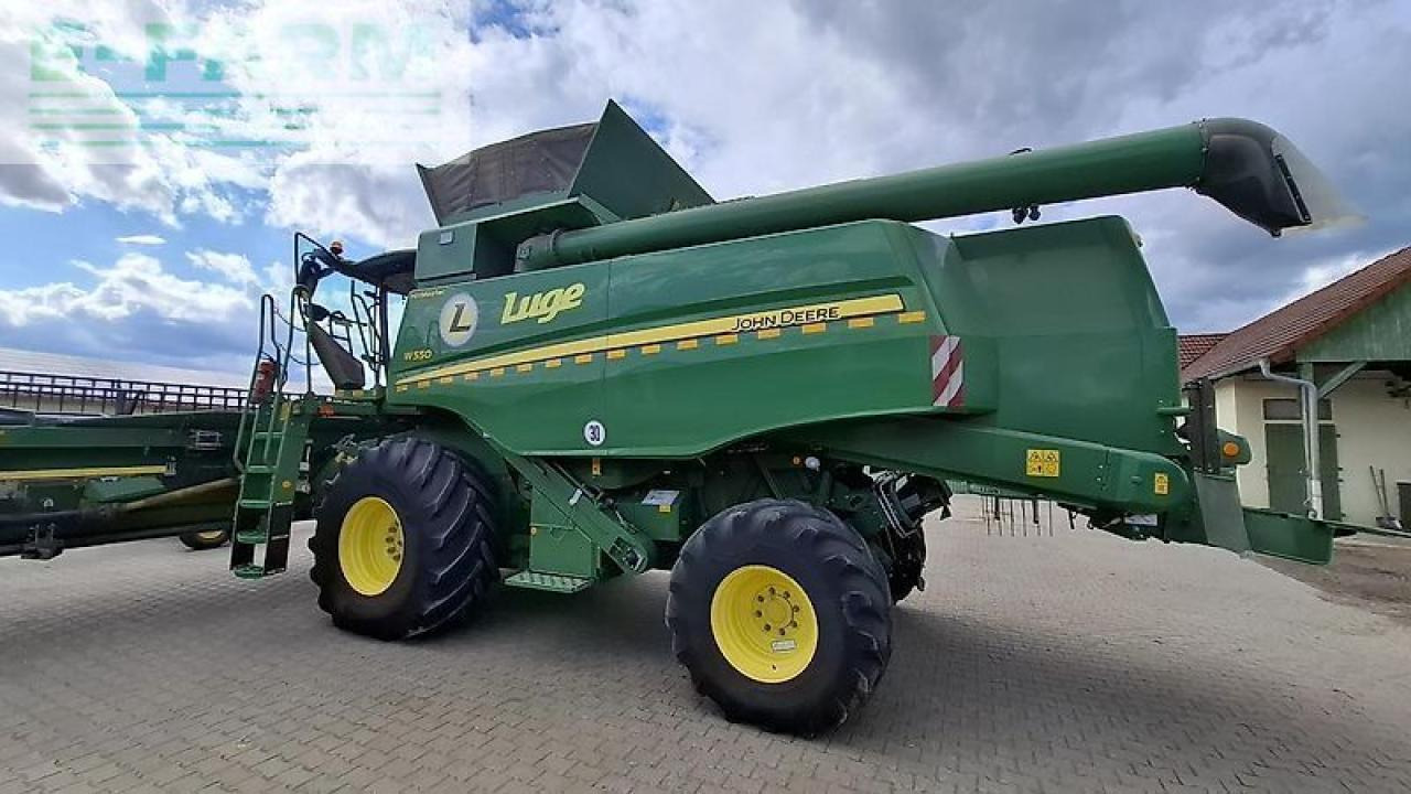 John Deere t560 hm - Combine harvester: picture 2 John Deere t560 hm - Combine harvester: picture 2