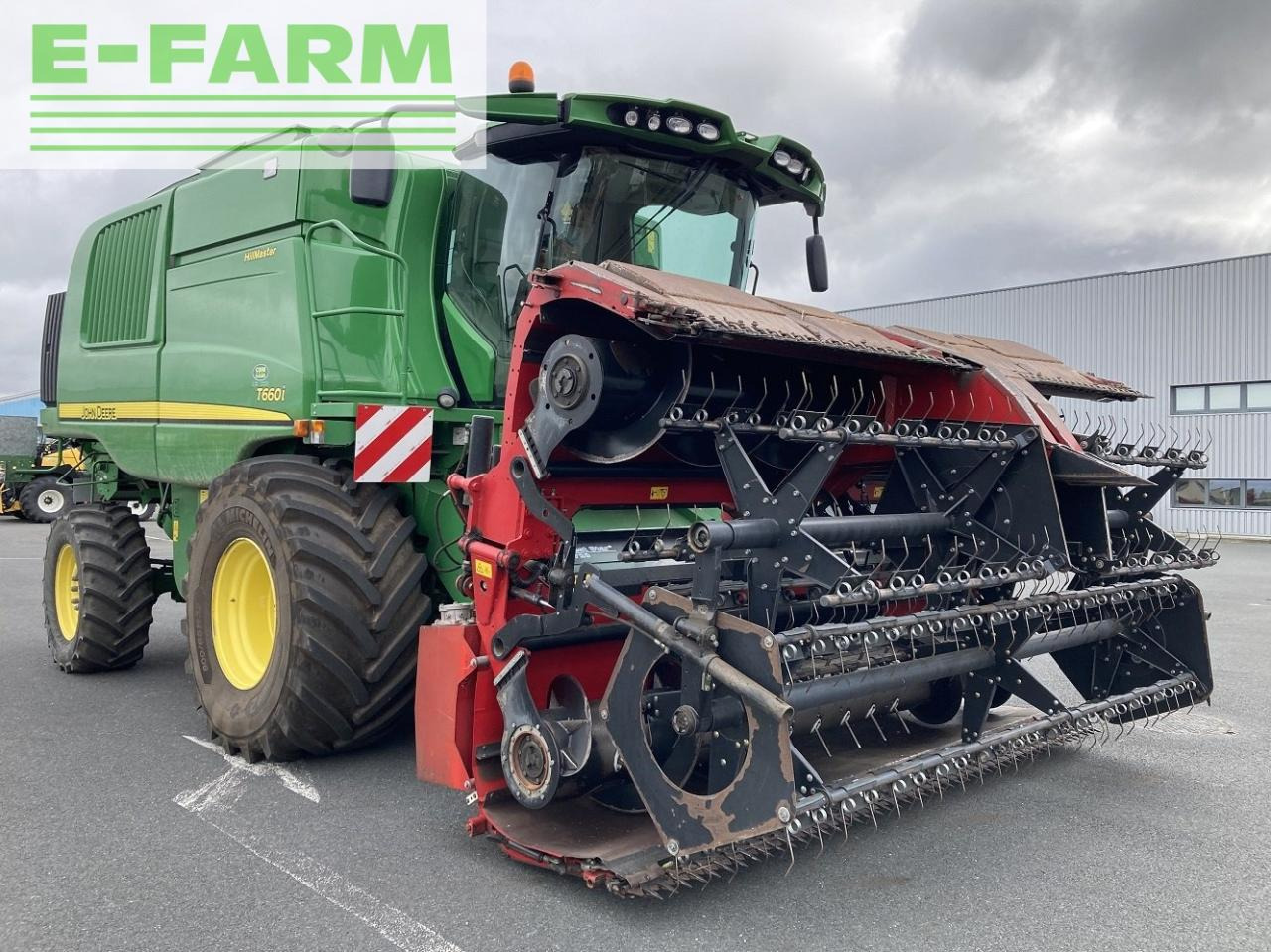 John Deere t660 - Combine harvester: picture 2 John Deere t660 - Combine harvester: picture 2