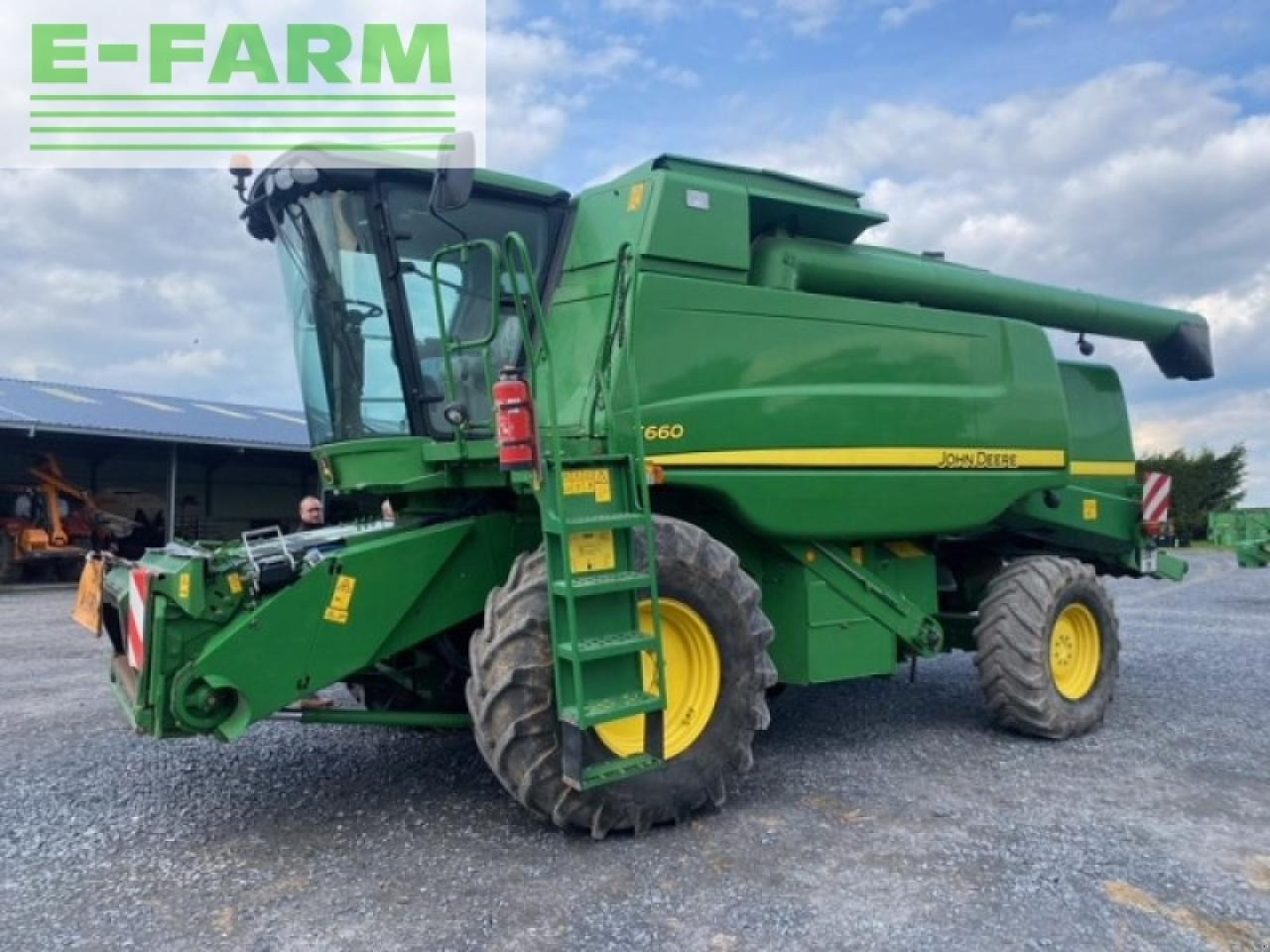John Deere t660 - Combine harvester: picture 1 John Deere t660 - Combine harvester: picture 1