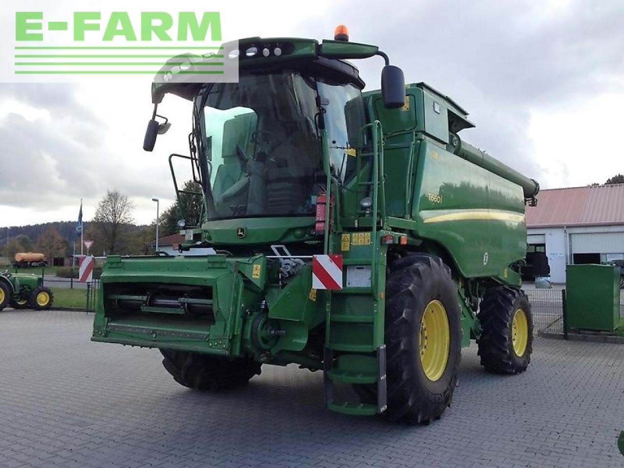 John Deere t660 mit 630x schneidwerk - Combine harvester: picture 1 John Deere t660 mit 630x schneidwerk - Combine harvester: picture 1
