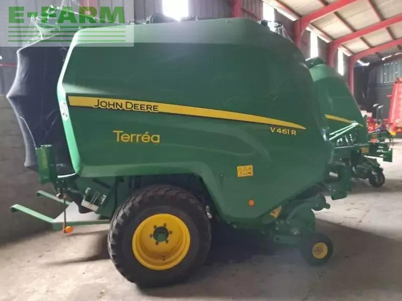 John Deere v461r - Square baler: picture 2 John Deere v461r - Square baler: picture 2
