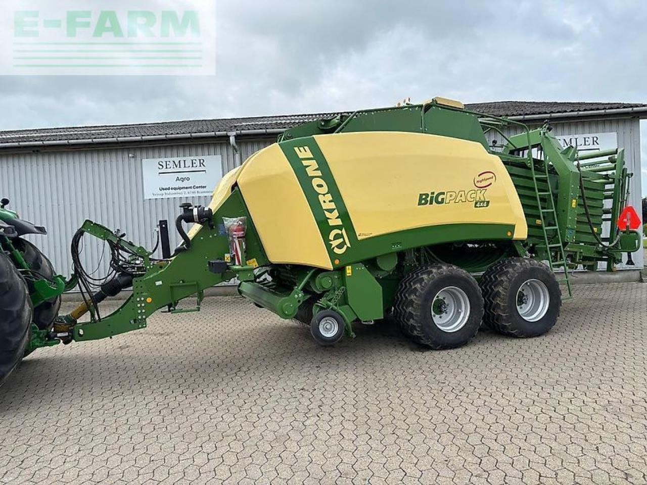 Krone big pack 4x4 - Square baler: picture 1 Krone big pack 4x4 - Square baler: picture 1