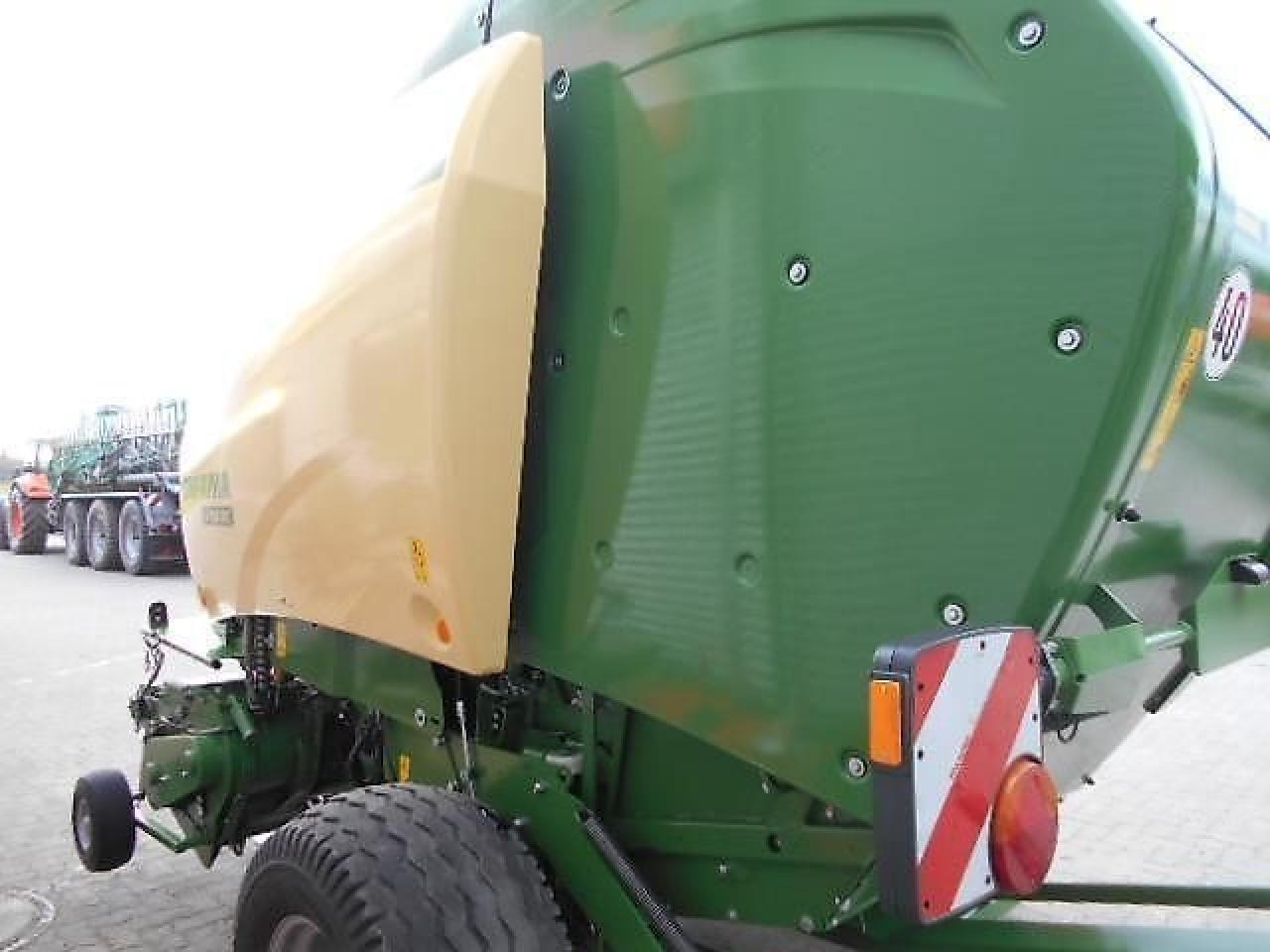 Krone rundballenpresse comprima v180xc - Square baler: picture 3 Krone rundballenpresse comprima v180xc - Square baler: picture 3