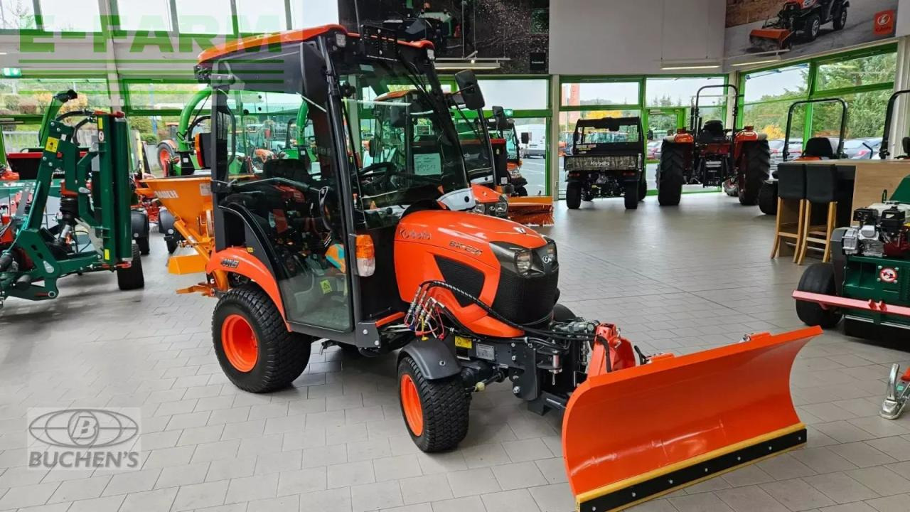Kubota bx231 winterdienst - Farm tractor: picture 3 Kubota bx231 winterdienst - Farm tractor: picture 3