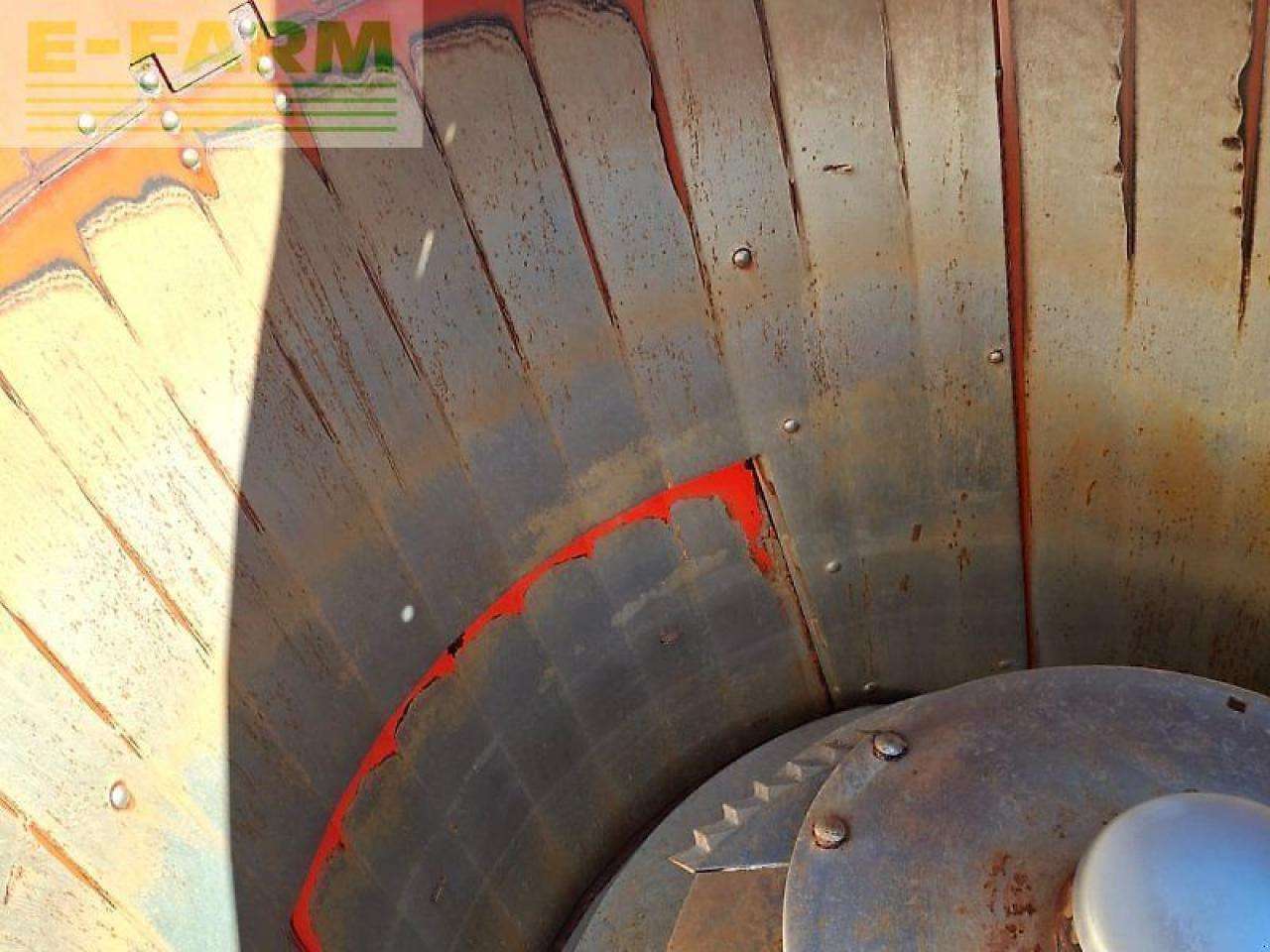 Livestock equipment Kuhn 1880 profile: picture 12