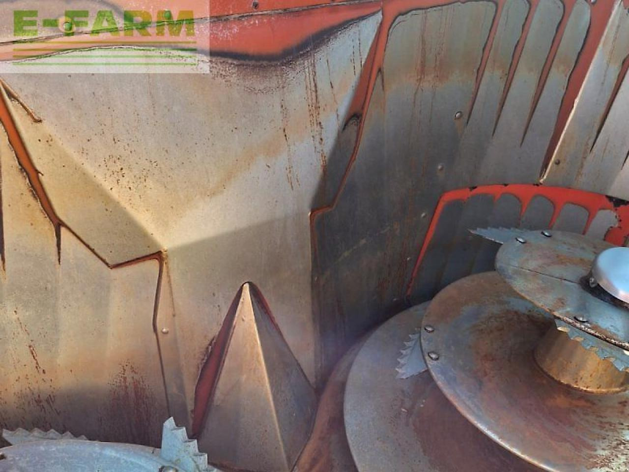 Livestock equipment Kuhn 1880 profile: picture 11