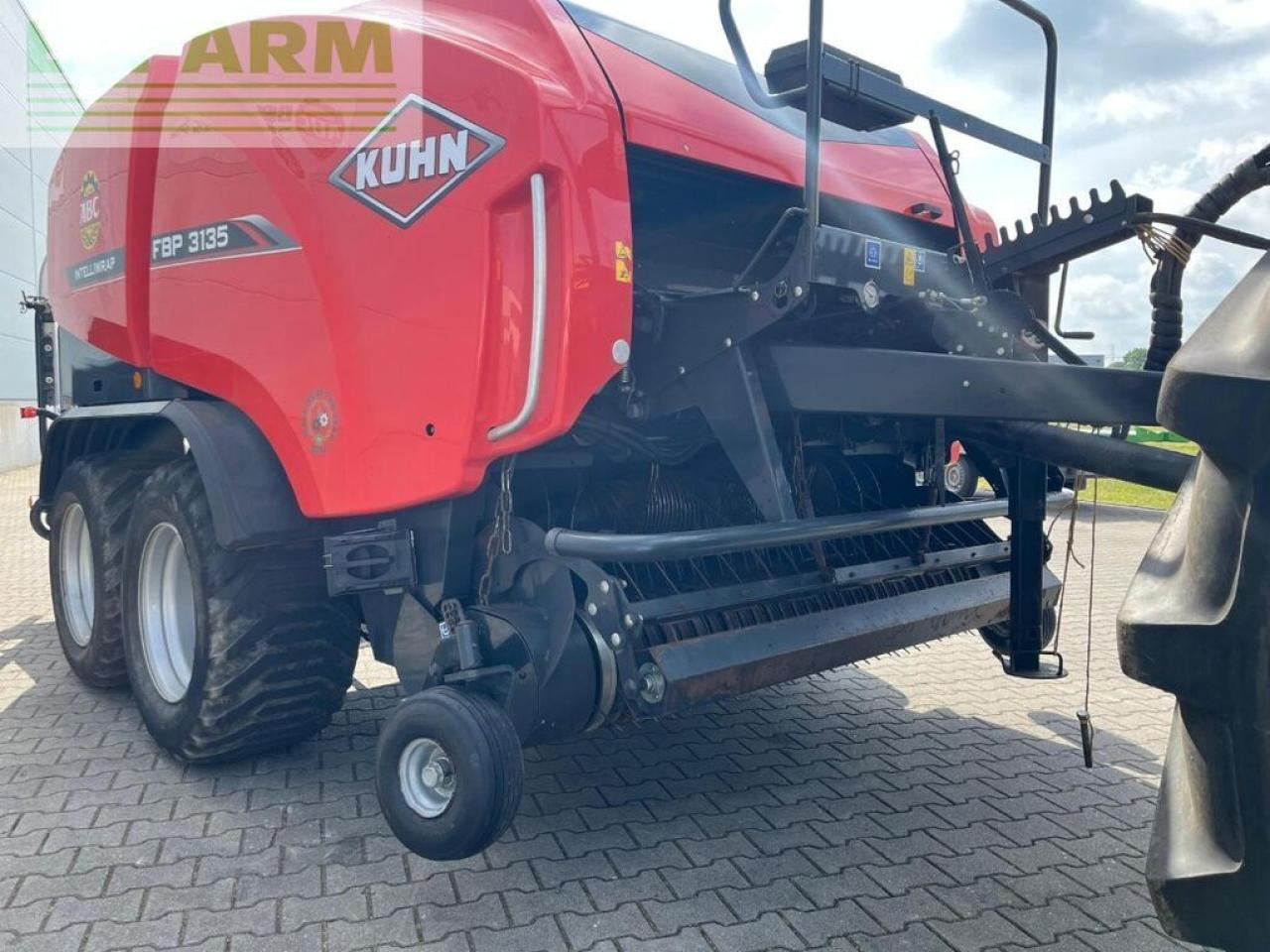 Kuhn fbp 3135 oc 23 - Square baler: picture 5 Kuhn fbp 3135 oc 23 - Square baler: picture 5