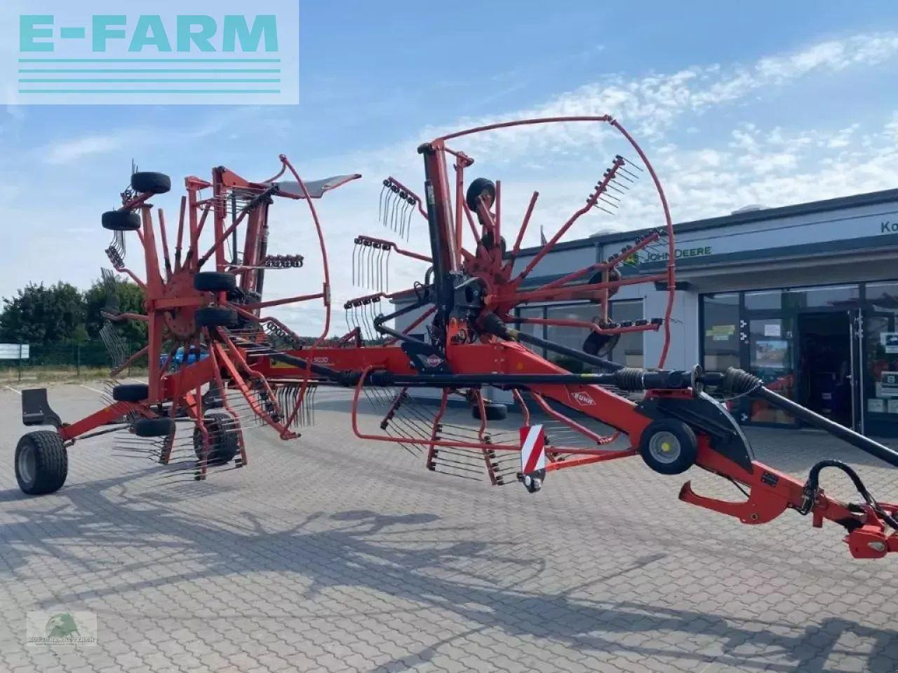 Kuhn ga 9030 - Tedder/ Rake: picture 1 Kuhn ga 9030 - Tedder/ Rake: picture 1
