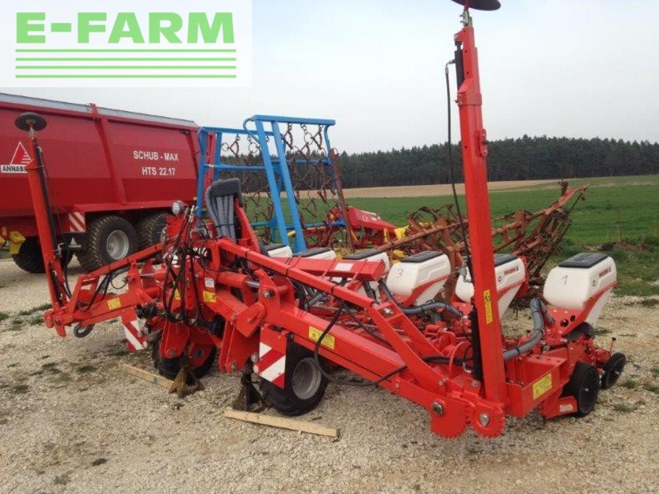 Kuhn maxxima 8 rt - Precision sowing machine: picture 1 Kuhn maxxima 8 rt - Precision sowing machine: picture 1
